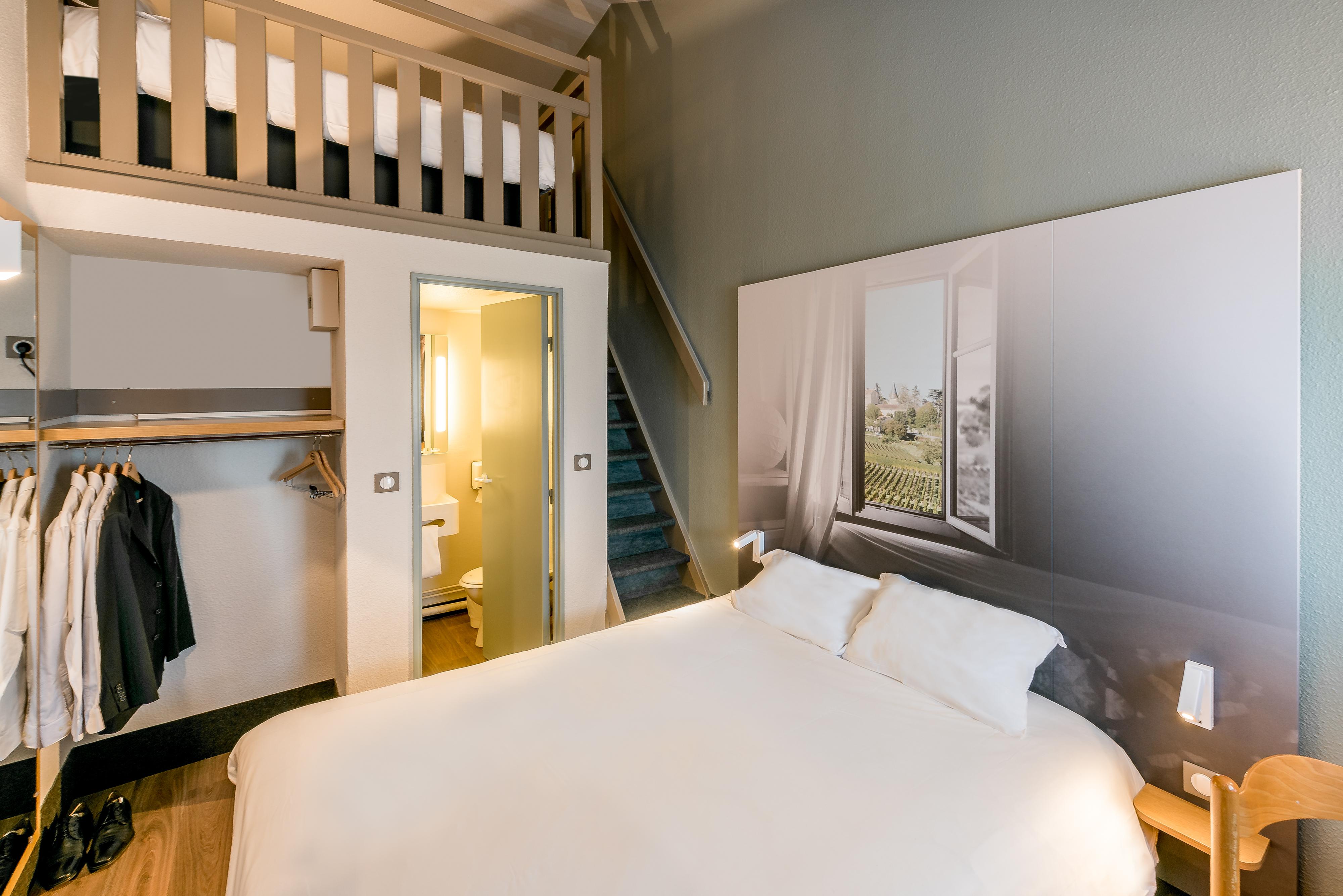 B&B Hotel Bordeaux Merignac Hotel De Ville Exterior photo
