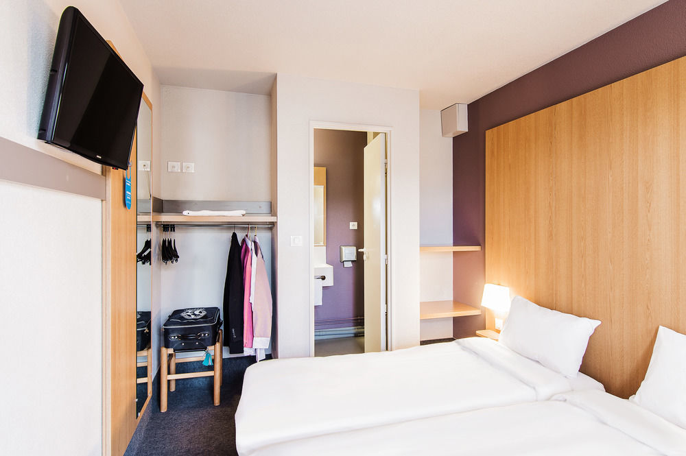 B&B Hotel Bordeaux Merignac Hotel De Ville Exterior photo